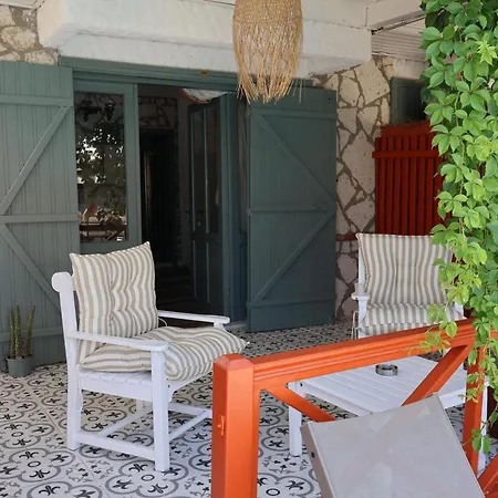 Ala Alacati Hotel *